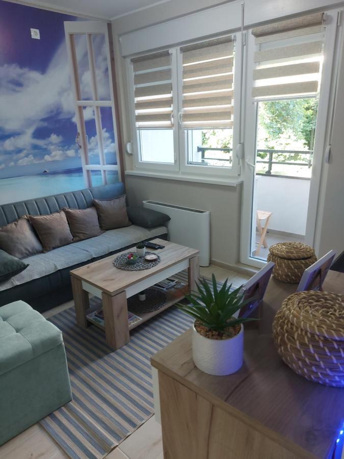 # Espresso 2 Apartman Sa Garazom Сремска-Митровица Экстерьер фото